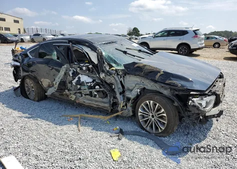 2016 Hyundai Genesis 3.8L z USA, uszkodzony, nr VIN KMHGN4JE4GU107813